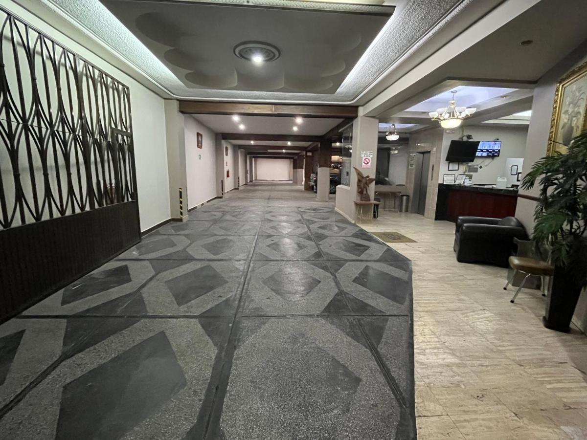 Hotel Posada Ruisenor Сан Хуан де лос Лагос Екстериор снимка